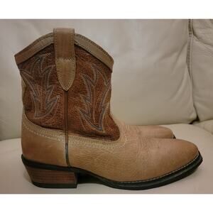 Ariat Short Leather Boots 6B Brown Distressed Womens